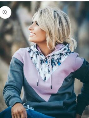 Berkley Hooey Aztec Hoodie Size SMALL